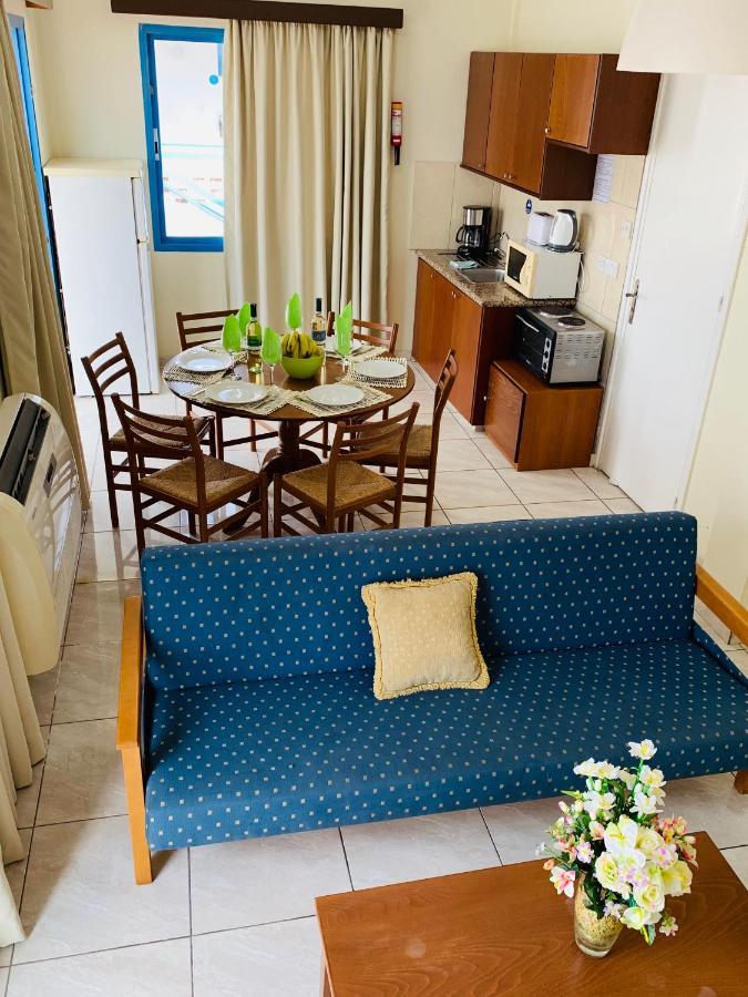Kefalonitis Hotel Apartments Paphos Exterior photo