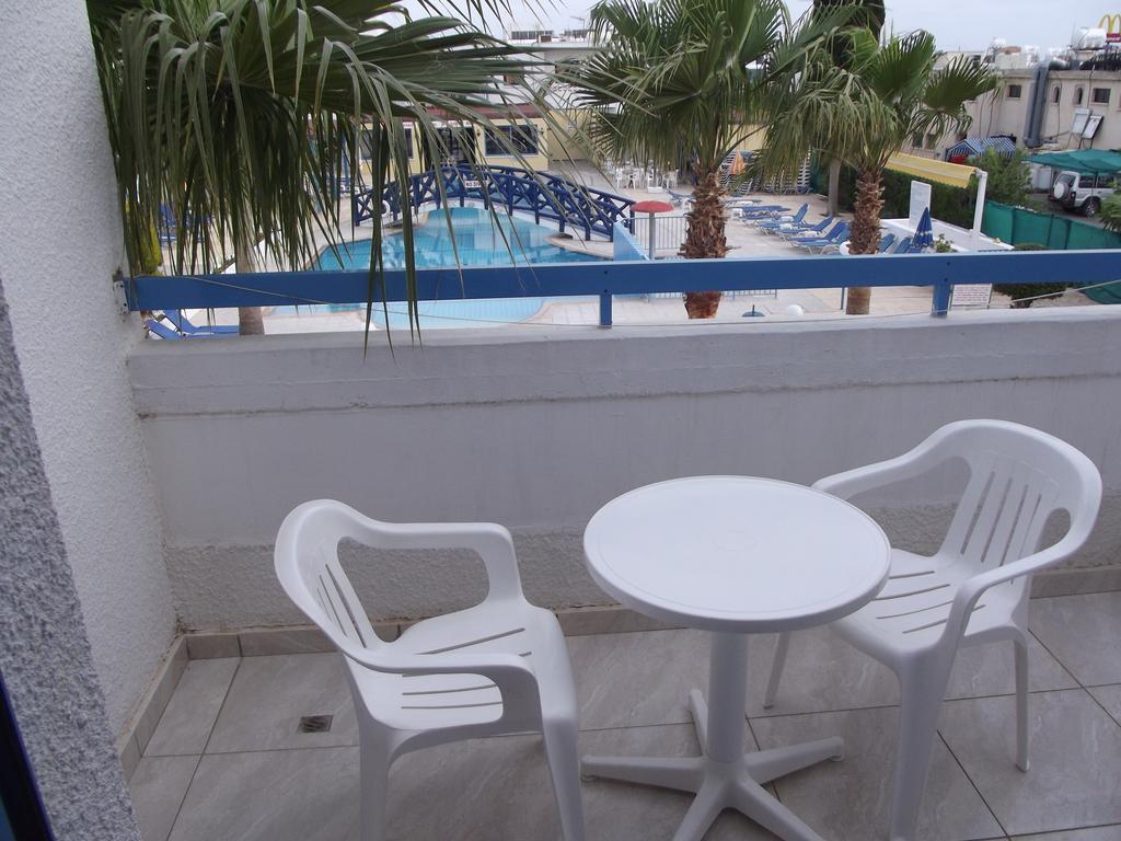 Kefalonitis Hotel Apartments Paphos Exterior photo