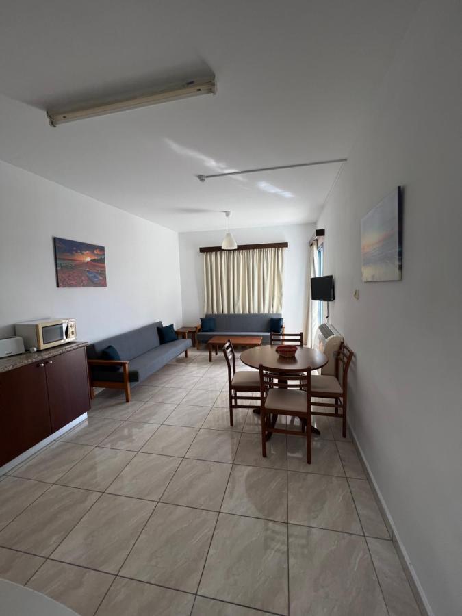 Kefalonitis Hotel Apartments Paphos Exterior photo
