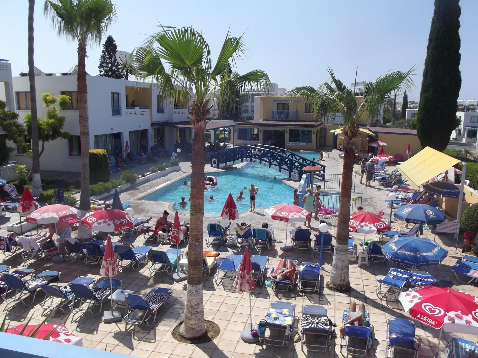 Kefalonitis Hotel Apartments Paphos Exterior photo