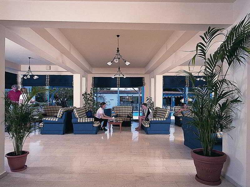 Kefalonitis Hotel Apartments Paphos Exterior photo